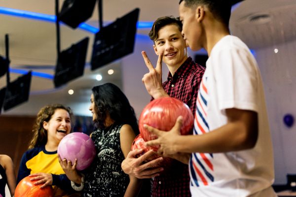 Kids Birthday Party - Strike Package - T & M Lanes
